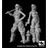 1/32 Firewoman Set (2 figures)