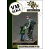 1/35 Italian Female Soldier with Kid