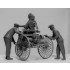 1/24 Benz Patent-Motorwagen 1886 with Mrs. Benz & Sons (kit & 3 figures)