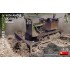1/35 US Armoured Tractor w/Angle Dozer Blade & Crewmen