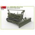 1/35 US Armoured Tractor w/Angle Dozer Blade & Crewmen