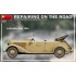 1/35 Repairing on The Road - Type 170V Cabrio Saloon w/4 Figures