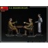 1/35 US Soldiers in Cafe (3 figures & accessories)