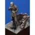 1/35 WWII German SS Soldier Eating (with Base)