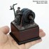 1/35 WWII German Infantry Soldier Eating