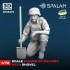 1/72 Soldier with a Shovel 