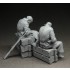 1/35 WWII Red Army Artillerymen at Rest 1941-1945 (2 figures & 5x 120mm mortar ammo boxes)