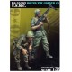 1/35 Round the Corner #2 - USMC Soldiers w/M79 & M60 (2 figures)