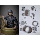 1/10 sPZ.ABT. 502 Commander Bust with Tiger I Early Turret