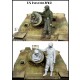 1/35 WWII US Infantry Sturmtiger Tank Crews (2 figures)