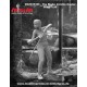 1/35 Zombie Hunter with Blade
