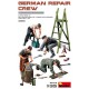 1/35 German Repair Crew (4 Figures w/Equipment)