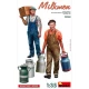 1/35 Milkmen (2 figures & cans)