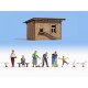 HO Scale On the Farm (building & figures)