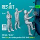 1/35 CH-54A Tarhe Pilots Early in a standing position (1962-1968) (3pcs)