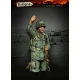 1/35 US Paratrooper - Raising Hands in 1944-1945
