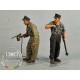 1/35 German Tank Crewmen (painting Vehicles) Summer 1943-1945 (2 figures)