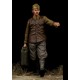 1/35 WWII Hungarian Soldier with Jerrycan