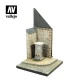 1/35 Street Corner with Waterpump Normandy (15.5 x 15.5cm)