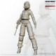 1/24 Female Soldier w/Gas Mask